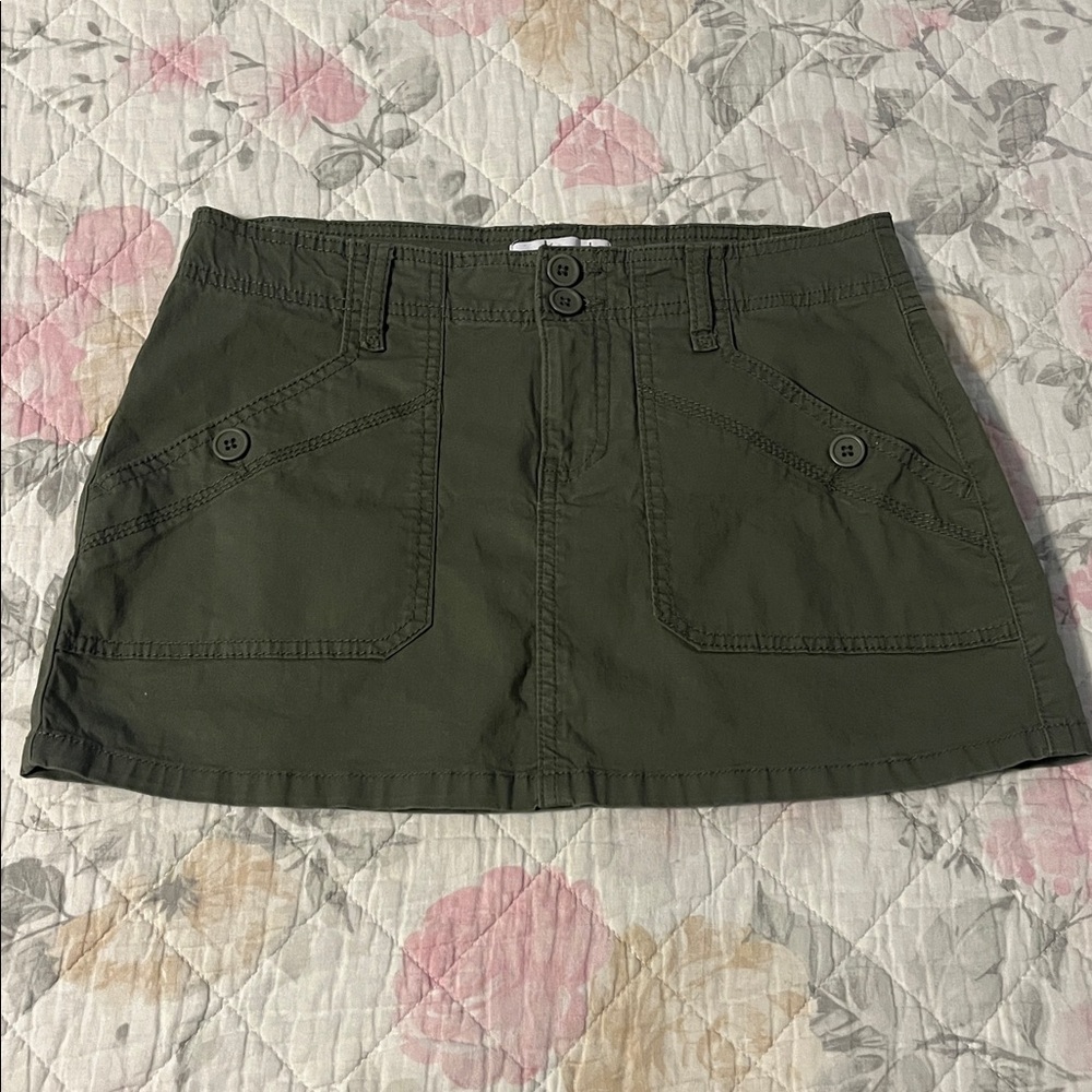 Vanilla Star Olive Mini Skirt